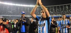 Luego del partido del s&aacute;bado, Diego Milito recibi&oacute; la ovaci&oacute;n del p&uacute;blico que lo acompa&ntilde;&oacute; en su despedida.