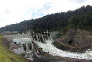 Deslizamiento en la v&iacute;a a Manduriacu deja desaparecidos y da&ntilde;os en Pacto