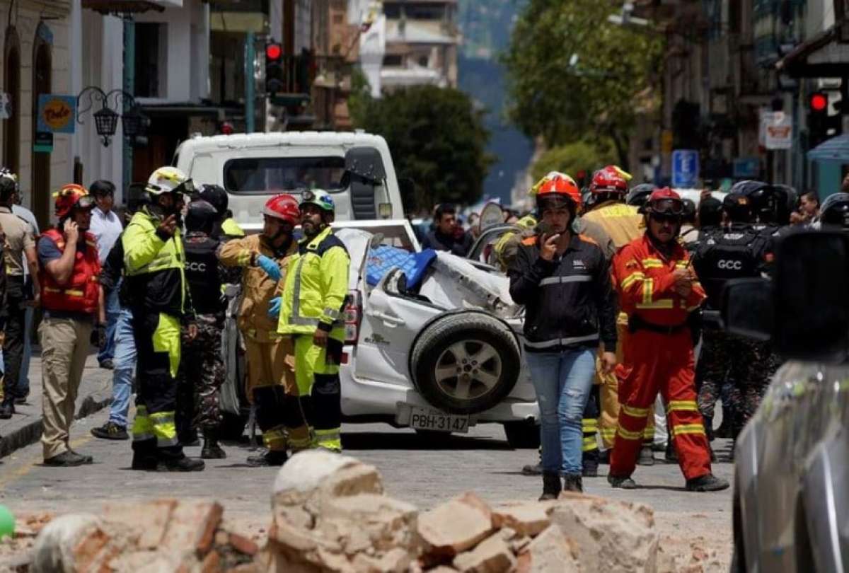 Aumenta a 13 el número de personas fallecidas tras el terremoto de 6.5