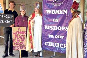 Solo 1 de cada 8 brit&aacute;nicos se considera religioso. La principal iglesia en Inglaterra es la Anglicana, en la que varias ramas aceptan la ordenaci&oacute;n de obispos. Foto: http://www.revistacriterio.com.ar/
