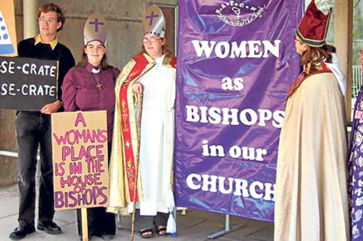 Solo 1 de cada 8 brit&aacute;nicos se considera religioso. La principal iglesia en Inglaterra es la Anglicana, en la que varias ramas aceptan la ordenaci&oacute;n de obispos. Foto: http://www.revistacriterio.com.ar/