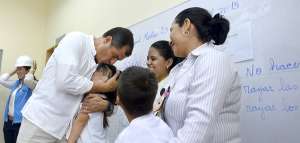 Correa entreg&oacute; una escuela inclusiva en Guayaquil. Nebot asegurar&iacute;a la se&ntilde;al WiFi previo a la marcha. Foto: Jos&eacute; Mor&aacute;n / El Tel&eacute;grafo