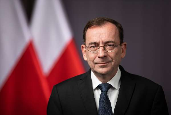 The Telegraph – Ukraine: Die Spannungen dauern an, während Polen sich darauf vorbereitet, Flüchtlinge aufzunehmen