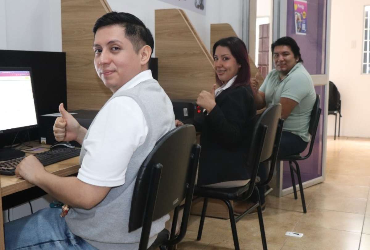 Gobierno Nacional refuerza el acceso a puntos digitales gratuitos en Guayaquil
