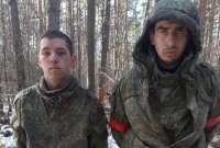 Denuncian a Ucrania de obligar a soldados rusos capturados a arrepentirse