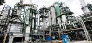 La delegaci&oacute;n de la refiner&iacute;a Esmeraldas permitir&aacute; contar con instalaciones modernas para mejorar el abastecimiento de la demanda nacional de derivados.