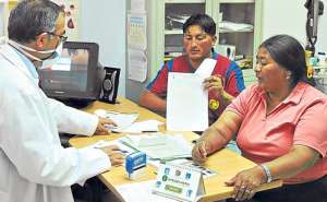 La medida de disminuci&oacute;n de los sueldos servir&iacute;a para financiar la contrataci&oacute;n de 1.700 m&eacute;dicos que disminuir&aacute;n la mortalidad materna. Foto: Archivo
