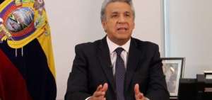 Presidente Moreno decreta la salida de varios embajadores