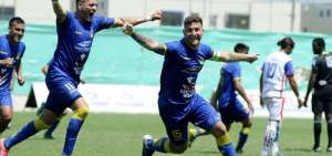 Un gol de Silva mantiene a Delf&iacute;n como &uacute;nico l&iacute;der