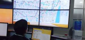 La sala de monitoreo de la ATM vigila el cumplimiento de los l&iacute;mites de velocidad, recorrido, frecuencia, estaciones y uso de puertas en buses.
