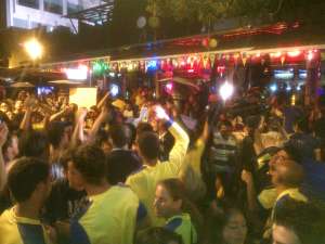 La fiesta es en la Foch por el triunfo de Ecuador