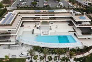 Cristiano Ronaldo estrena una millonaria mansi&oacute;n en Portugal.