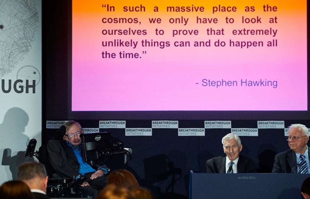 Stephen Hawking: "En un universo infinito, tiene que haber otros casos de vida"