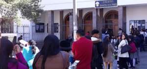 Padres de familia aprovecharon inicio de clases para hacer tr&aacute;mites
