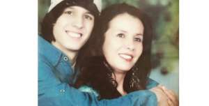 Madre de Christopher V&eacute;lez: &Eacute;l no es una persona perfecta, pero s&iacute; un hijo ideal