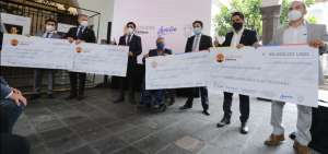 J&oacute;venes innovadores reciben incentivos para sus emprendimientos