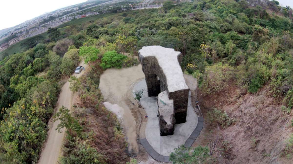 Una vista a&eacute;rea de la Zona de Reserva Forestal Senderos del parque Samanes, que incluye un roc&oacute;dromo para practicar escalada de monta&ntilde;a. Cortes&iacute;a / Presidencia de la Rep&uacute;blica