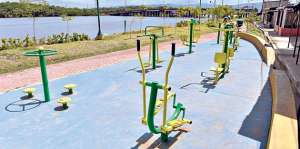 En los nuevos tramos de los parques lineales los vecinos ya pueden realizar actividades recreativas. Foto: William Orellana / El Tel&eacute;grafo