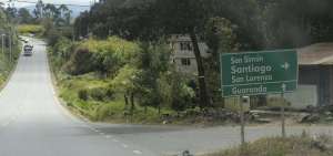 Las Parroquias San Lorenzo y San Sim&oacute;n se conectan con el eje vial nacional mediante caminos asfaltados.