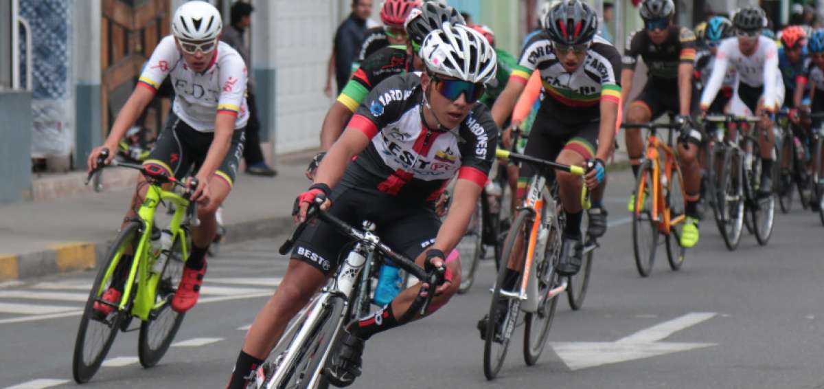   Bryan Hern&aacute;ndez, junto al resto de sus compa&ntilde;eros del Team Best PC de las categor&iacute;as juvenil y prejuvenil, se preparan para competir en la Vuelta a Nari&ntilde;o-Colombia.