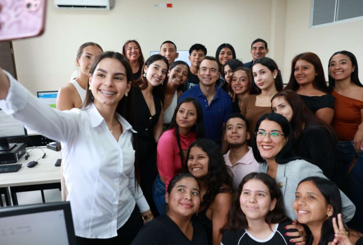 Gobierno invierte USD 6,7 millones en infraestructura educativa en Manab&iacute; 
