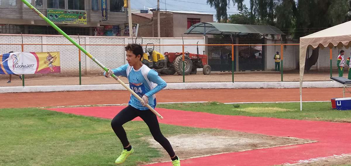 &rarr;Austin Ramos sali&oacute; satisfecho con su medalla, pero no con su marca, porque alcanz&oacute; 3,40 metros y en el selectivo para estos juegos logr&oacute; 3,50.