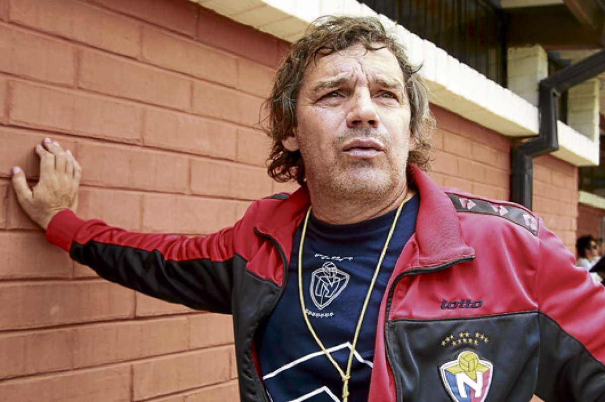 Saralegui regresa al pa&iacute;s para conducir al Olmedo 