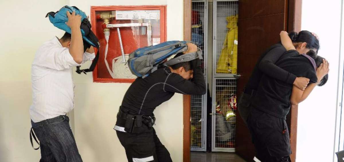 Consejos pr&aacute;cticos para seguir en caso de un sismo