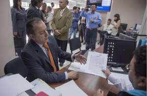 Buend&iacute;a se&ntilde;al&oacute; que esperan que en aproximadamente 27 d&iacute;as la CC se pronuncie positivamente. Foto: Daniel Molineros / El Tel&eacute;grafo
