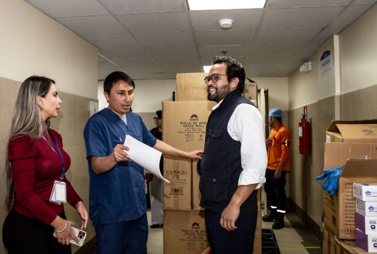 Edgar Lama entregó los medicamentos