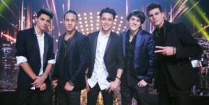 Christopher V&eacute;lez promociona Devu&eacute;lveme mi coraz&oacute;n, el primer tema de CNCO  