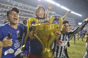 Universitario de Per&uacute; estar&aacute; en la Explosi&oacute;n Azul