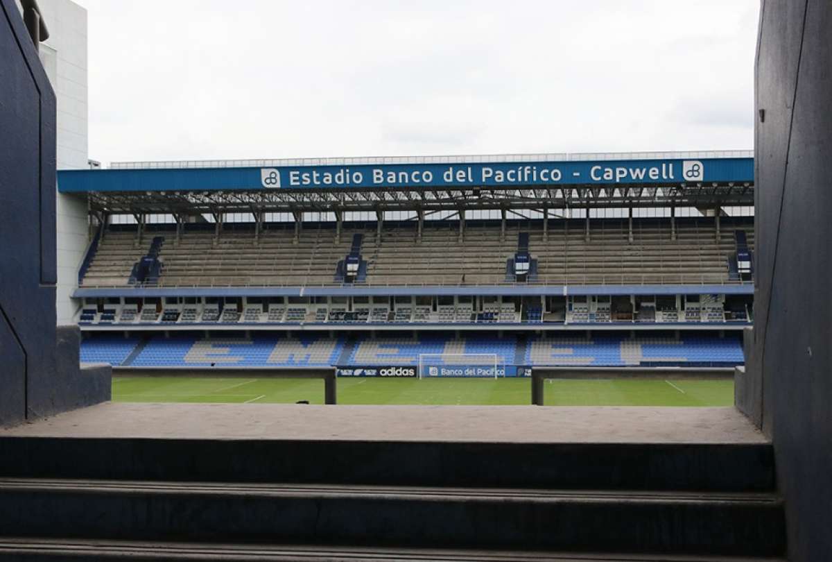 Emelec veta a Michelle Deller del Estadio Capwell