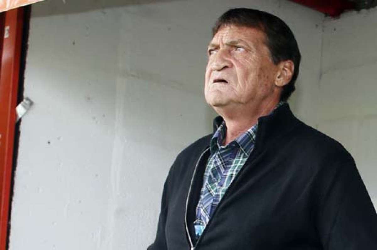 El &uacute;ltimo club de Falcioni fue el Club Atl&eacute;tico All Boys de Argentina, donde no le fue bien.