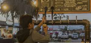 Los productores de cerveza artesanal consideran que debe haber m&aacute;s incentivos para el sector, el cual se ve amenazado por los productos importados