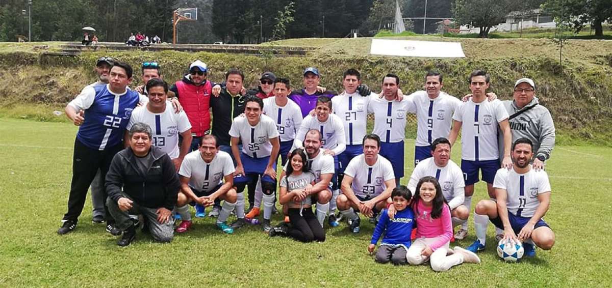 Entre copa y copa: &iexcl;as&iacute; celebran los abogados!