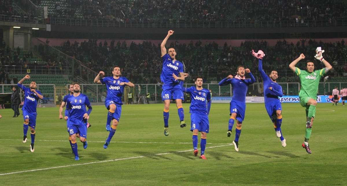 Con esta victoria, la 18&ordm; en 26 partidos, la Juventus da un paso m&aacute;s para ganar su cuarto t&iacute;tulo. Foto: Agencia AFP
