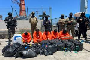 Nuevos golpes al narcotr&aacute;fico: Ecuador y EE. UU. decomisan casi dos toneladas de droga