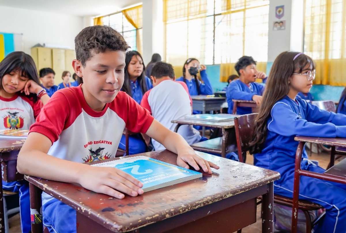 Los estudiantes de r&eacute;gimen Costa-Gal&aacute;pagos ya empezaron a recibir sus libros gratuitos.