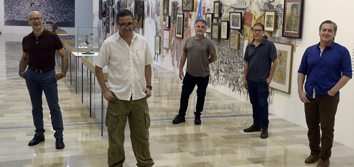 De izquierda a derecha: Marcos Restrepo, Xavier Pati&ntilde;o, Paco Cuesta, Jorge Velarde y Marco Alvarado. 
