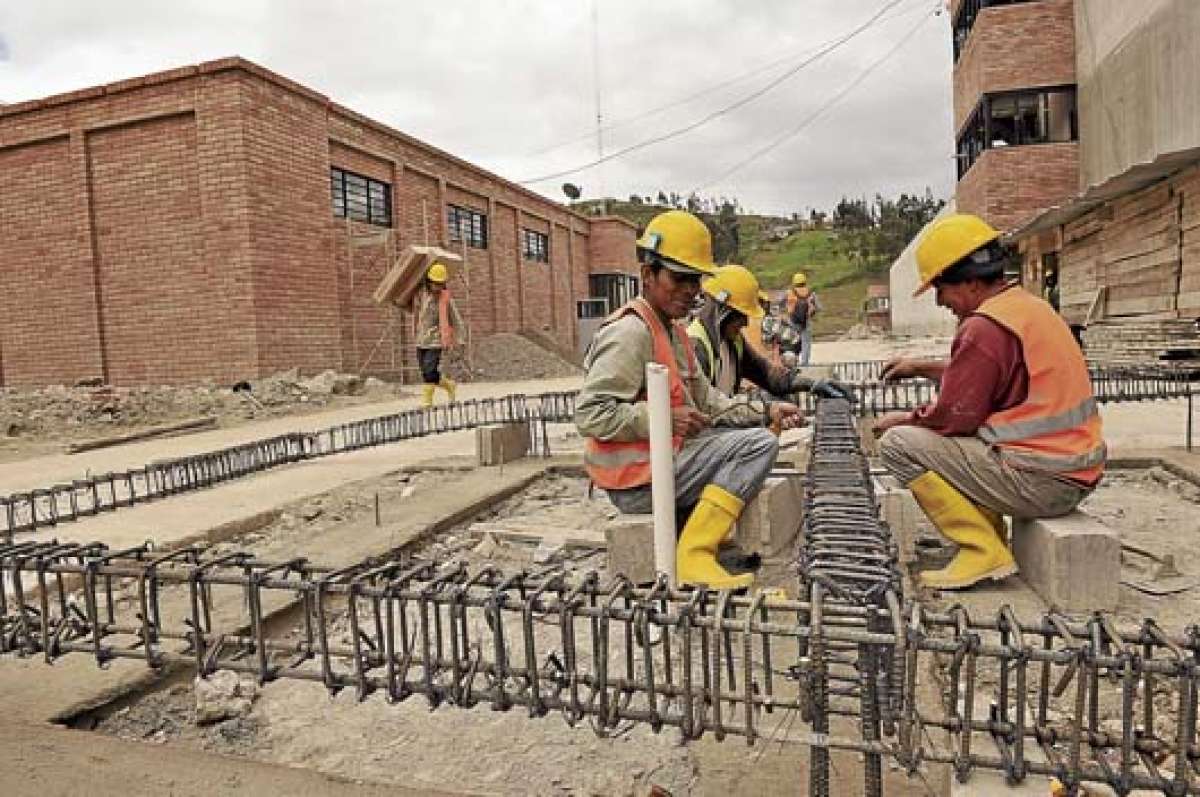 La edificaci&oacute;n del recinto carcelario avanza en la parroquia Turi, en los exteriores de la capital azuaya. Foto: Jos&eacute; Luis Llivisaca.