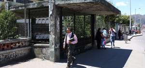El local en abandono est&aacute; ubicado en la avenida Huayna C&aacute;pac, limite con el centro hist&oacute;rico de Cuenca.