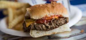El proyecto de ley, aprobado en mayo, fue apoyado por la industria de la carne, una voz muy poderosa en Missouri.