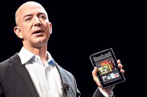 El propietario de Amazon, Jeff Bezos, se ha enfrascado en una pugna por el valor de los libros electr&oacute;nicos. Foto: Tomado de http://www.superfilthyrich.com