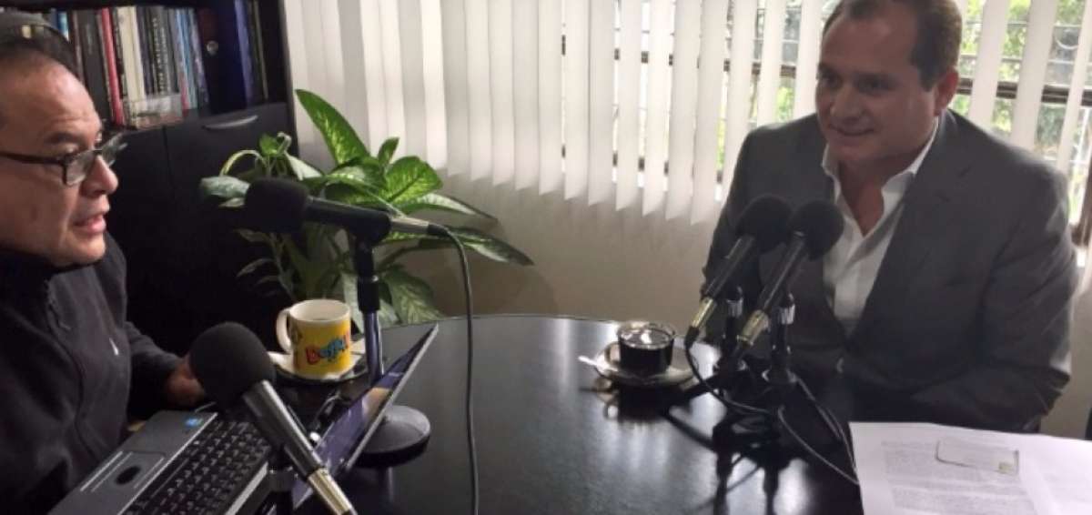 El secretario nacional de organizaci&oacute;n pol&iacute;tica territorial de Alianza PAIS, Luis Monge, durante una entrevista en Ecuadorinmediato