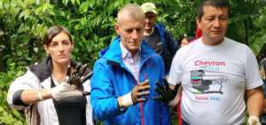 Eurodiputados visitaron los campos afectados por Chevron