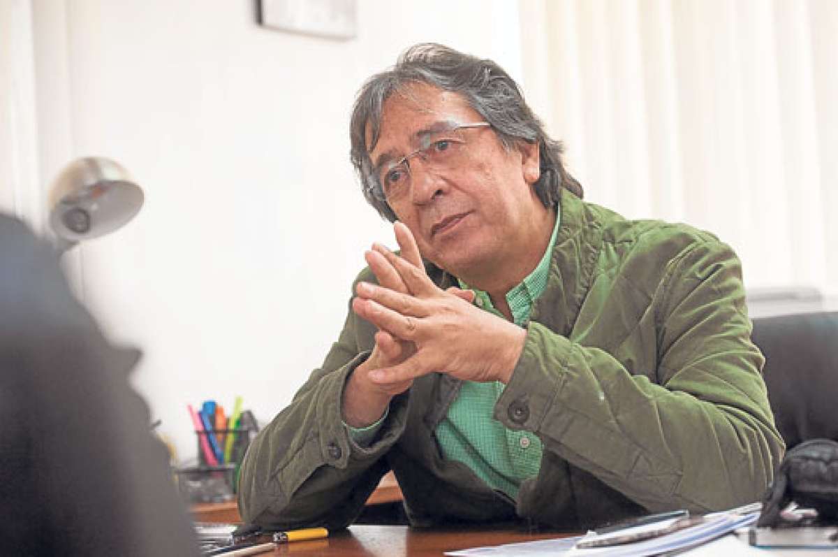 El ecuatoriano present&oacute; su publicaci&oacute;n, editada por Eskeletra, en la Casa de la Cultura. Foto: John Guevara