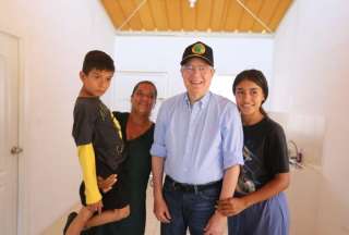 El presidente Lasso participó en la entrega de viviendas para 80 familias de Shushufindi.
