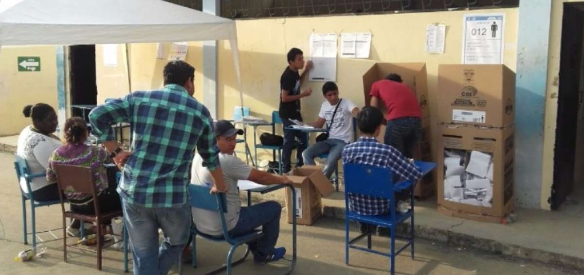 Miembros de Juntas Receptoras del Voto reciben compensaci&oacute;n econ&oacute;mica