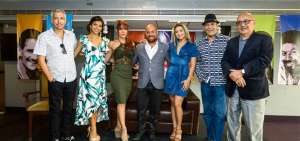 En la gr&aacute;fica, de izquierda a derecha: Joel Alleguez, Susana Rivera, Briggite Sosa y Janan Nahid de Kandela y Son, Juan Carlos Vergara (en medio), Gustavo Enr&iacute;quez y Fernando Rend&oacute;n.